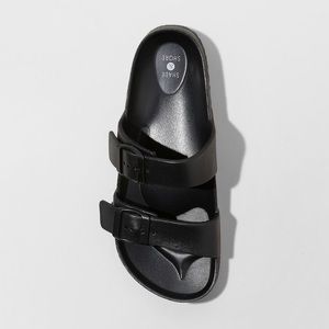 Buckle sandals black